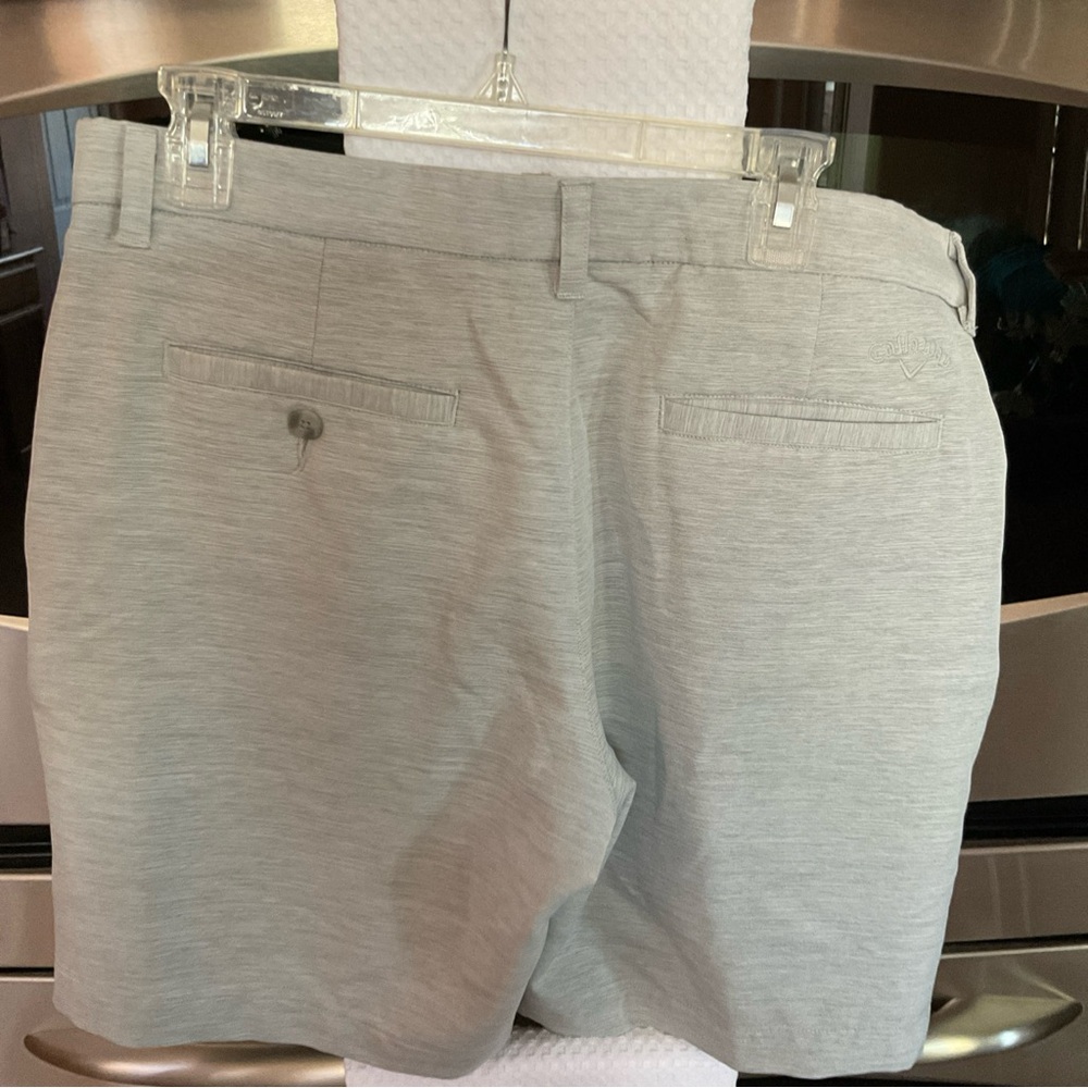 Callaway Grey Light Golf Shorts Men's, pockets, 8.5” inseam, size 34, EUC - Picture 7 of 10